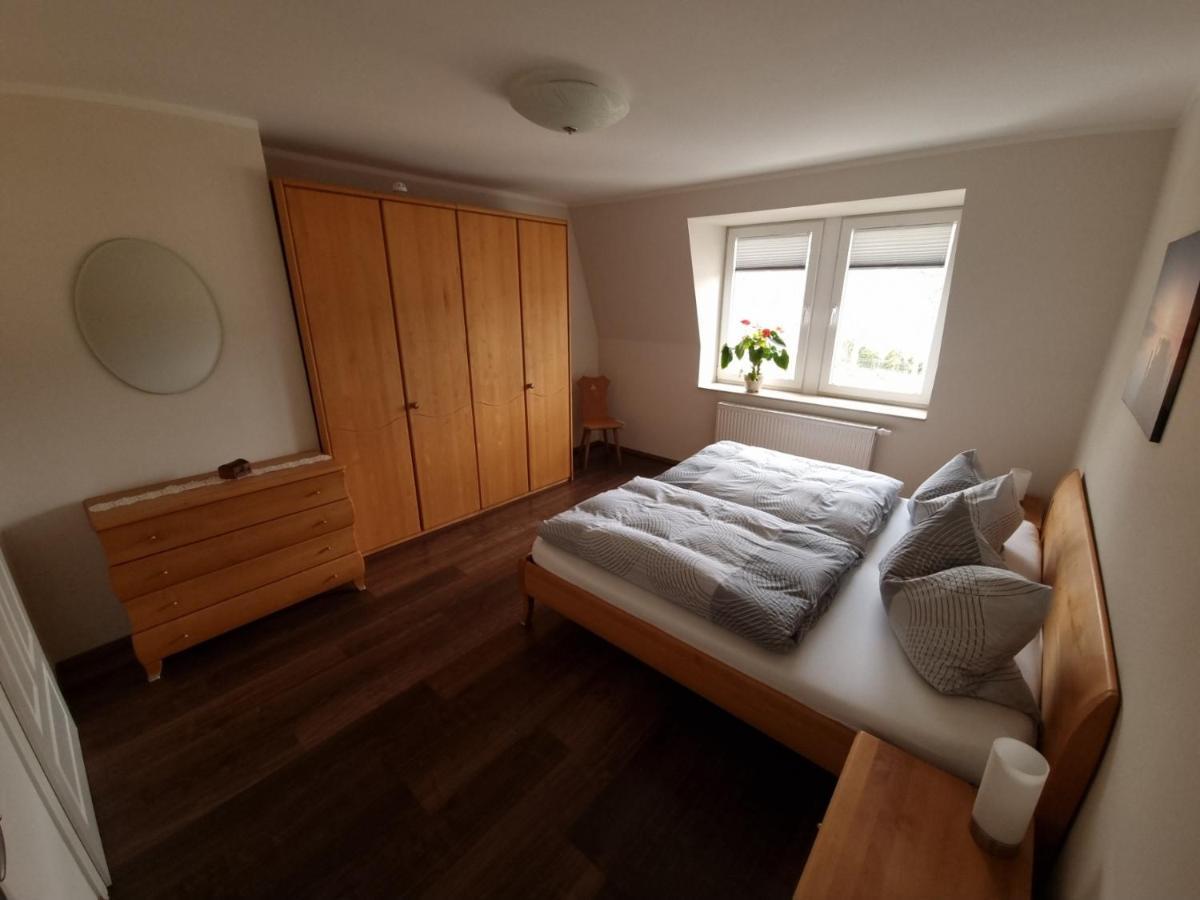 Ferienwohnung an der Elbfähre Dresden Exterior foto