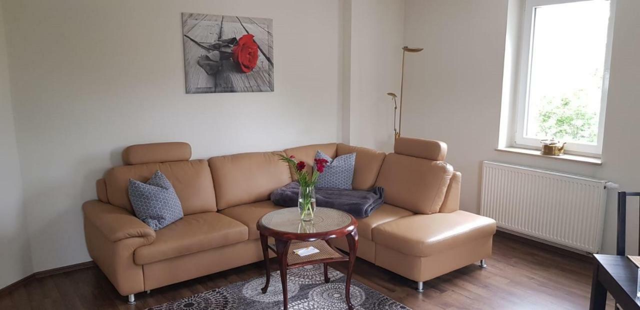 Ferienwohnung an der Elbfähre Dresden Exterior foto